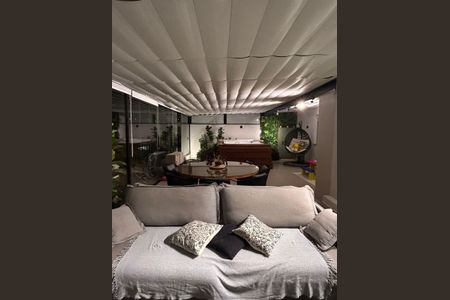 Apartamento à venda com 95m², 2 quartos e 2 vagasSala