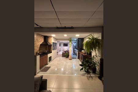 Apartamento à venda com 95m², 2 quartos e 2 vagasÁrea gourmet