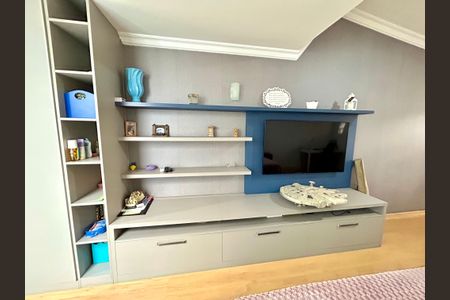 Casa à venda com 220m², 3 quartos e 2 vagas Casa à venda com 220m², 3 quartos e 2 vagasQuarto Suíte 1