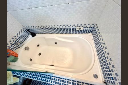 Casa à venda com 220m², 3 quartos e 2 vagas Casa à venda com 220m², 3 quartos e 2 vagasBanheiro da Suíte 1