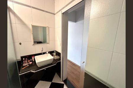 Casa à venda com 220m², 3 quartos e 2 vagas Casa à venda com 220m², 3 quartos e 2 vagasBanheiro da Suíte 3