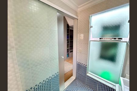 Casa à venda com 220m², 3 quartos e 2 vagas Casa à venda com 220m², 3 quartos e 2 vagasBanheiro da Suíte 1