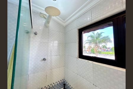 Casa à venda com 220m², 3 quartos e 2 vagas Casa à venda com 220m², 3 quartos e 2 vagasBanheiro da Suíte 1