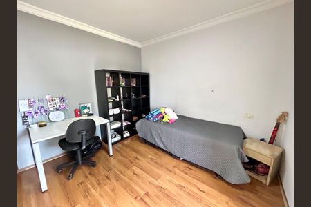 Casa à venda com 220m², 3 quartos e 2 vagas Casa à venda com 220m², 3 quartos e 2 vagasQuarto Suíte 3