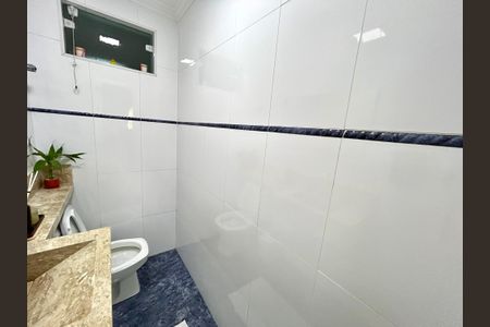 Casa à venda com 220m², 3 quartos e 2 vagas Casa à venda com 220m², 3 quartos e 2 vagasLavabo