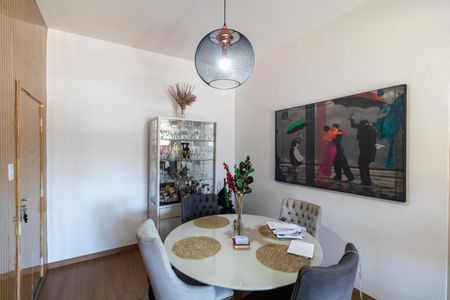 Apartamento à venda com 88m², 2 quartos e sem vagaSalas