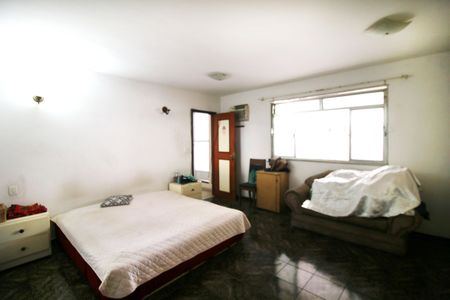 Casa à venda com 280m², 5 quartos e 3 vagasQuarto 2 - Suíte