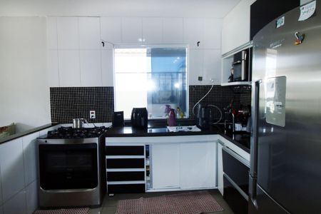Casa à venda com 280m², 5 quartos e 3 vagasCozinha