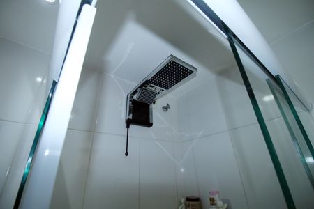 Casa à venda com 280m², 5 quartos e 3 vagasBanheiro da Suíte 4 - Anexo