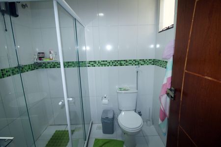 Casa à venda com 280m², 5 quartos e 3 vagasBanheiro da Suíte 4 - Anexo