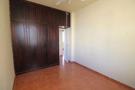 Apartamento para alugar com 68m², 3 quartos e sem vaga