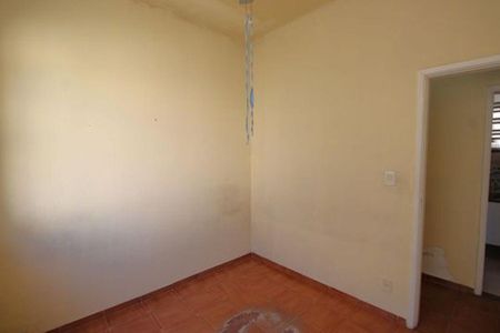 Apartamento para alugar com 68m², 3 quartos e sem vaga