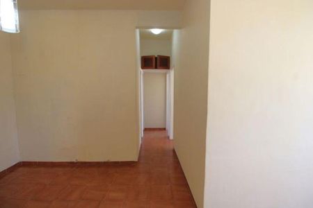 Apartamento para alugar com 68m², 3 quartos e sem vaga