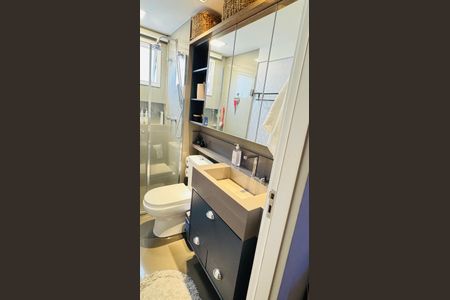 Apartamento à venda com 51m², 2 quartos e 1 vaga Apartamento à venda com 51m², 2 quartos e 1 vagaBanheiro