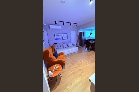 Apartamento à venda com 51m², 2 quartos e 1 vaga Apartamento à venda com 51m², 2 quartos e 1 vagaSala