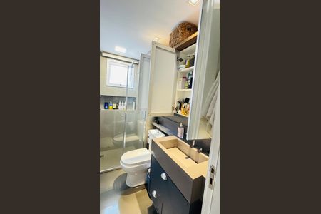 Apartamento à venda com 51m², 2 quartos e 1 vaga Apartamento à venda com 51m², 2 quartos e 1 vagaBanheiro