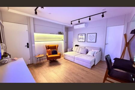 Apartamento à venda com 51m², 2 quartos e 1 vaga Apartamento à venda com 51m², 2 quartos e 1 vagaSala