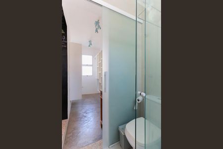 Casa para alugar com 105m², 2 quartos e 2 vagas Casa para alugar com 105m², 2 quartos e 2 vagasBanheiro da suíte 1