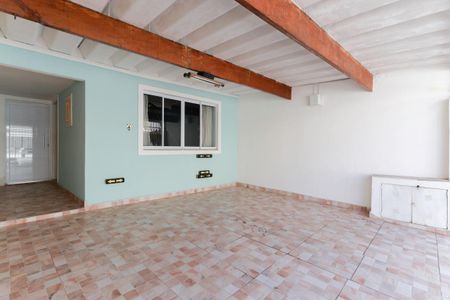 Casa para alugar com 105m², 2 quartos e 2 vagas Casa para alugar com 105m², 2 quartos e 2 vagasGaragem