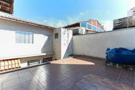Casa para alugar com 105m², 2 quartos e 2 vagasTerraço do quarto