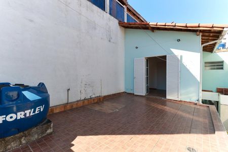 Casa para alugar com 105m², 2 quartos e 2 vagas Casa para alugar com 105m², 2 quartos e 2 vagasTerraço do quarto