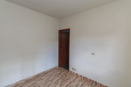 Casa à venda com 190m², 3 quartos e 2 vagasSuíte