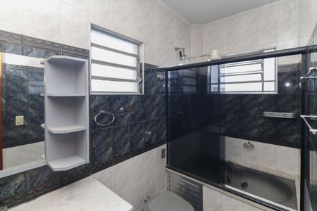 Casa à venda com 190m², 3 quartos e 2 vagasBanheiro da Suíte
