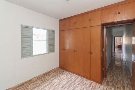 Casa à venda com 190m², 3 quartos e 2 vagasSuíte