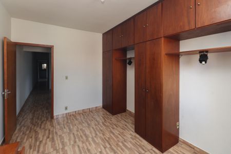 Casa à venda com 190m², 3 quartos e 2 vagasQuarto 1