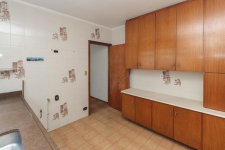 Casa à venda com 190m², 3 quartos e 2 vagasCozinha
