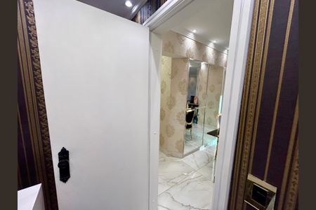 Apartamento à venda com 258m², 3 quartos e 2 vagasBanheiro 1