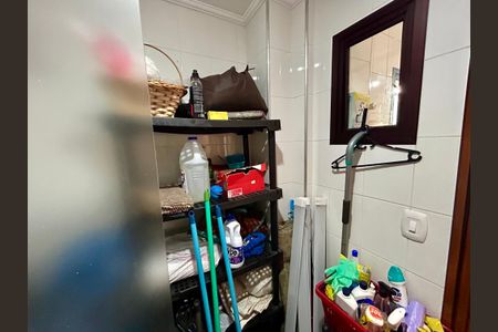 Apartamento à venda com 258m², 3 quartos e 2 vagasBanheiro 2 / Despensa 