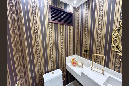 Apartamento à venda com 258m², 3 quartos e 2 vagasBanheiro 1