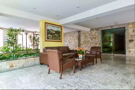 Apartamento à venda com 258m², 3 quartos e 2 vagasHall social