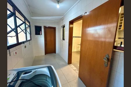 Apartamento à venda com 258m², 3 quartos e 2 vagasÁrea de Serviço