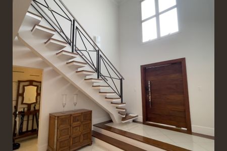 Casa de condomínio à venda com 460m², 4 quartos e 3 vagas Casa de condomínio à venda com 460m², 4 quartos e 3 vagasFoto 03