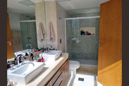 Apartamento à venda com 360m², 4 quartos e 3 vagas Apartamento à venda com 360m², 4 quartos e 3 vagasbanheiro suíte 1
