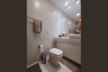 Apartamento para alugar com 360m², 4 quartos e 3 vagasBanheiro da Suíte 2