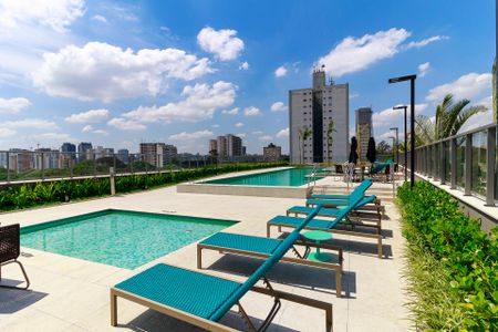 Studio para alugar com 25m², 1 quarto e sem vagaPiscina