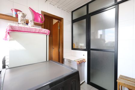 Apartamento à venda com 172m², 3 quartos e 3 vagasÁrea e banheiro de Serviço 