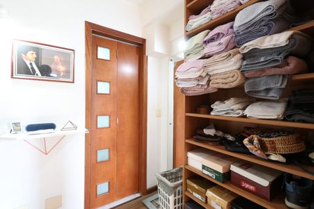 Apartamento à venda com 172m², 3 quartos e 3 vagasCloset da suíte 3