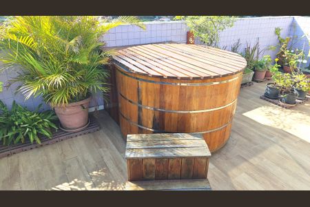 Apartamento à venda com 172m², 3 quartos e 3 vagasOfuro