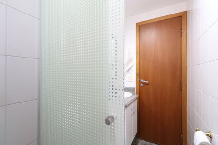 Apartamento à venda com 172m², 3 quartos e 3 vagasBanheiro da Suíte 2