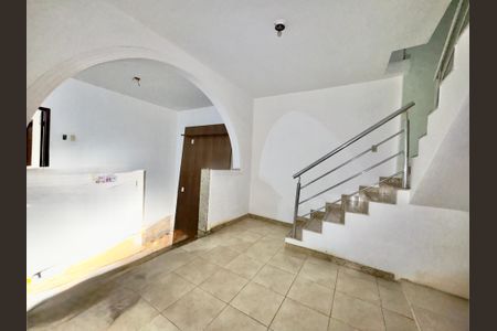 Casa para alugar com 445m², 4 quartos e 2 vagas