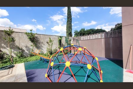 Apartamento à venda com 65m², 2 quartos e 2 vagasÁrea comum - Playground