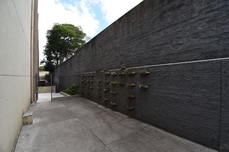 Apartamento para alugar com 74m², 3 quartos e sem vagaÁrea comum