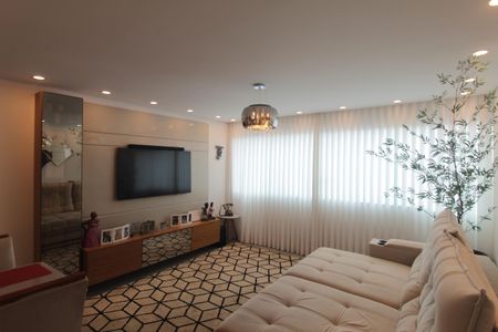 Apartamento à venda com 67m², 2 quartos e 1 vagaSala