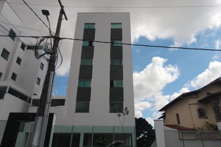Apartamento à venda com 67m², 2 quartos e 1 vagaFachada