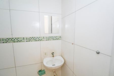 Banheiro de casa para alugar com 1 quarto, 75m² em Realengo, Rio de Janeiro