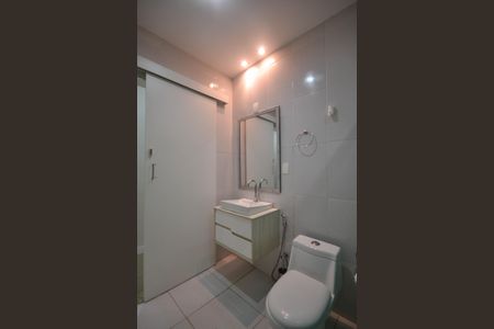 Casa para alugar com 150m², 2 quartos e 2 vagasBanheiro Social